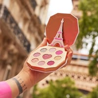 Essence Emily In Paris Eyeshadow Palette