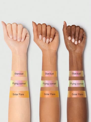 Mega Glo Highlighting Powder - E319 Blossom Glow 5.4 G